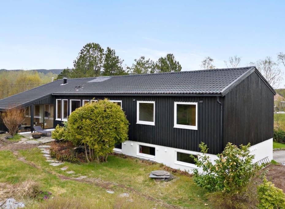 Ålesund Tranquil Haven Villa מראה חיצוני תמונה